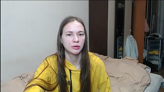 Snapshot of leila_bambi_ chatting on 03/20/25, 08:31 leila bambi  online show from 03/20/25, 08:31