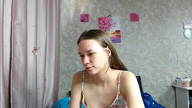 Snapshot of leila_bambi_ chatting on 10/02/25, 07:37 leila bambi  online show from 10/02/25, 07:37