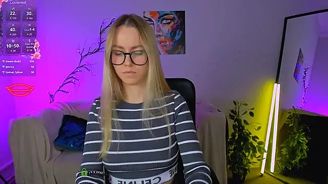 mary mooore online show from 10/13/25, 07:14