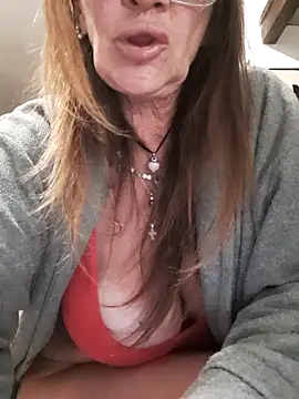 gildamilf online show from 11/15/25, 10:37