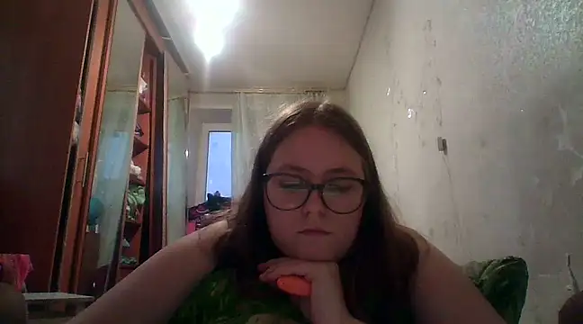 DesireMelissa online show from 02/06/25, 02:37