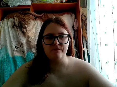 Snapshot of DesireMelissa chatting on 04/27/26, 05:49 DesireMelissa online show from 04/27/26, 05:49