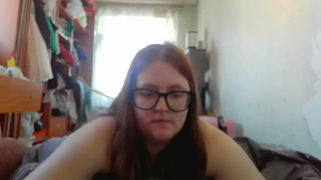 Snapshot of DesireMelissa chatting on 05/05/26, 06:10 DesireMelissa online show from 05/05/26, 06:10