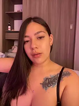 Latina vanessa online show from 01/29/25, 03:54