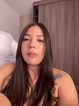 Latina vanessa online show from 02/11/25, 01:10