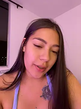 Latina vanessa online show from 03/22/25, 02:59