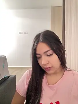 Latina vanessa online show from 02/02/26, 05:00