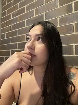 Latina vanessa online show from 03/24/26, 09:20