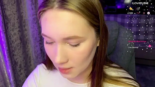 ChloeMillerMeow online show from 12/04/25, 09:34