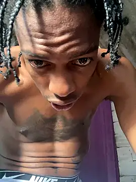 Snapshot of Larry-n-clouds chatting on 11/22/25, 03:11 Larry-n-clouds online show from 11/22/25, 03:11