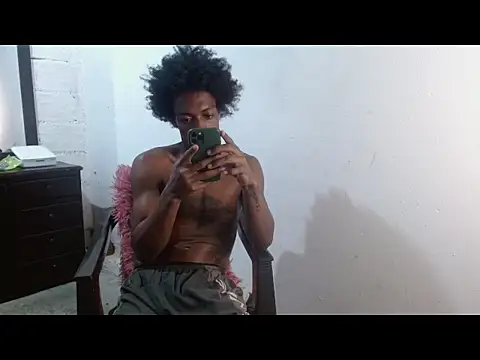 Larry-n-clouds online show from 05/27/26, 01:57