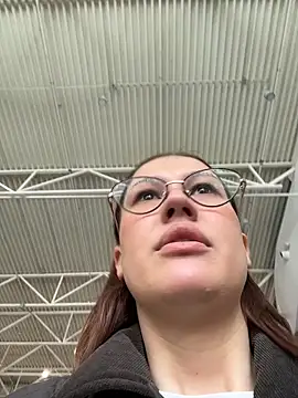 RinaCat online show from 04/11/26, 07:45