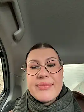 RinaCat online show from 04/17/26, 05:21