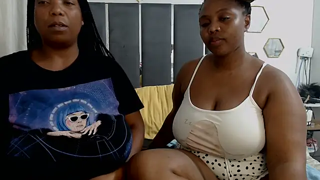 IceBellaCane313 online show from 03/28/26, 11:04