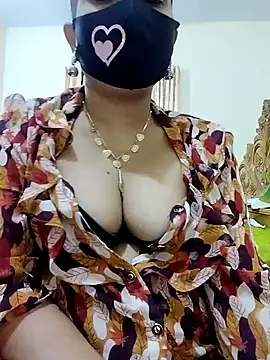 Snapshot of Ameera19 chatting on 02/08/25, 10:50 Ameera19 online show from 02/08/25, 10:50