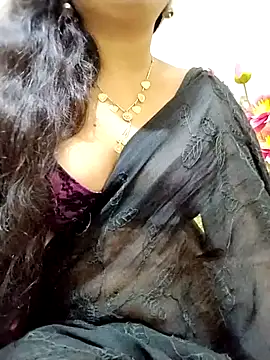 Snapshot of Ameera19 chatting on 02/13/25, 06:09 Ameera19 online show from 02/13/25, 06:09