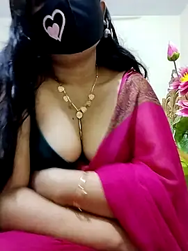 Snapshot of Ameera19 chatting on 02/13/25, 10:33 Ameera19 online show from 02/13/25, 10:33