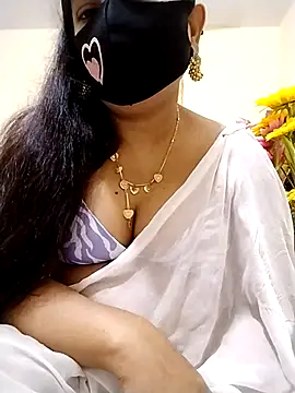 Snapshot of Ameera19 chatting on 02/26/25, 10:47 Ameera19 online show from 02/26/25, 10:47
