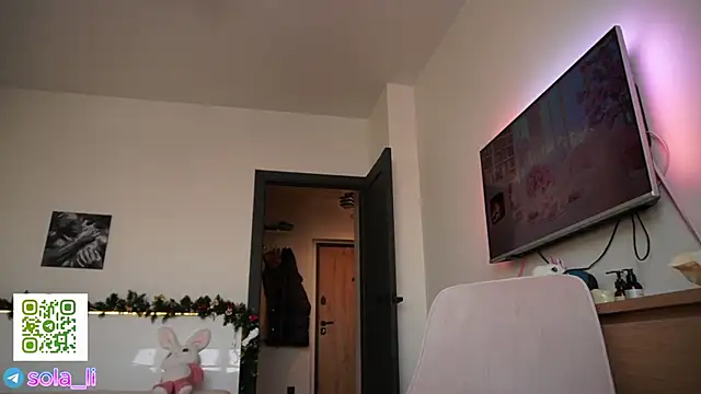 Sola LI online show from 12/23/25, 04:21