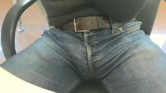 alessandroman2114 online show from 03/23/26, 10:41