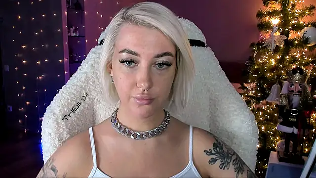 tykioty Miley online show from 12/29/24, 11:29