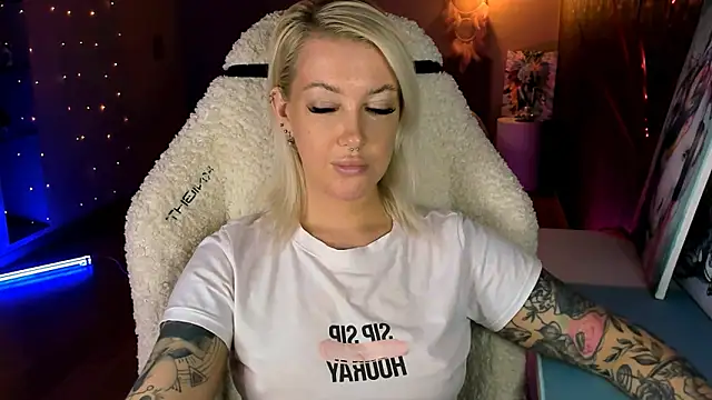 tykioty Miley online show from 04/10/26, 12:43