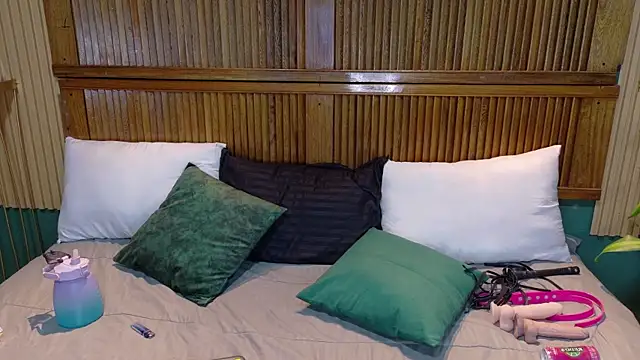 Eli666uwu online show from 10/11/25, 10:30