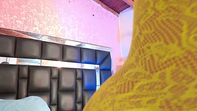 sh malala online show from 11/11/25, 07:14