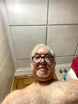 EroticVenetian online show from 10/23/25, 06:06