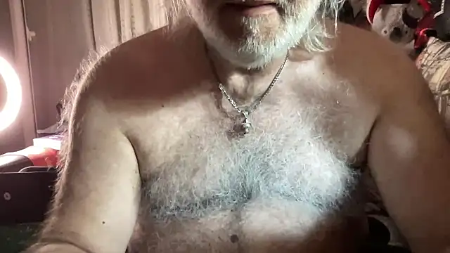 Snapshot of EroticVenetian chatting on 06/15/26, 05:53 EroticVenetian online show from 06/15/26, 05:53