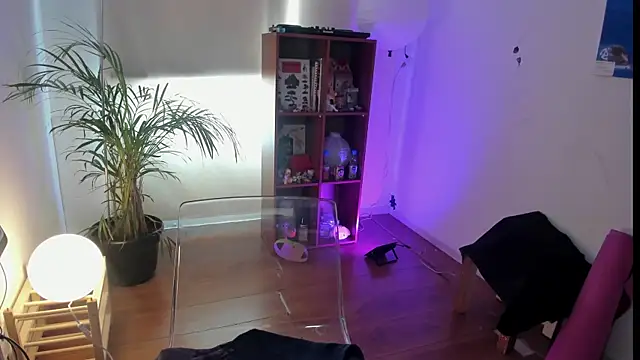 droolingdollfacee online show from 04/14/26, 08:37