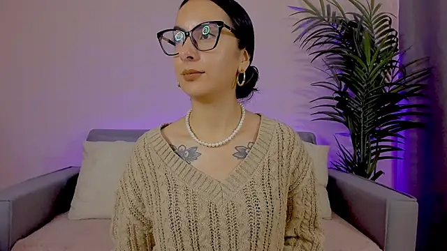 miadaniells hot online show from 04/30/26, 01:06