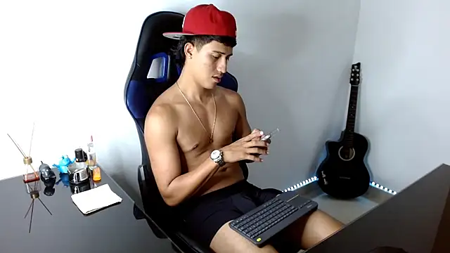 Snapshot of Juan_da01 chatting on 01/11/25, 03:02 Juan da01 online show from 01/11/25, 03:02