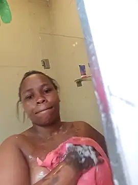 Snapshot of curvycloe1 chatting on 02/26/25, 07:31 curvycloe1 online show from 02/26/25, 07:31