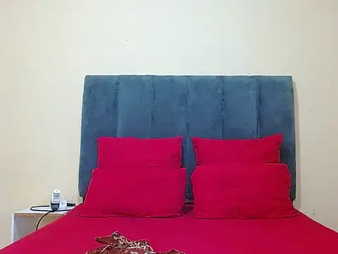 curvycloe1 online show from 05/25/26, 07:14