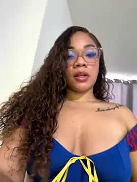 Snapshot of ashley_Tompson1 chatting on 10/10/25, 12:37 ashley Tompson1 online show from 10/10/25, 12:37