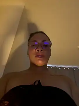 ashley Tompson1 online show from 03/17/26, 11:13