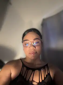 ashley Tompson1 online show from 07/13/26, 11:57