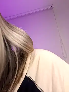 Snapshot of Rouse_A01 chatting on 09/13/25, 03:06 Rouse A01 online show from 09/13/25, 03:06