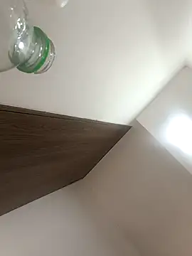 Snapshot of Rouse_A01 chatting on 10/18/25, 02:03 Rouse A01 online show from 10/18/25, 02:03