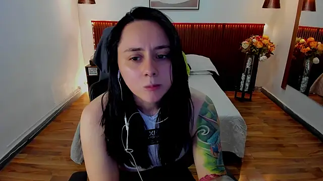 KatherineBond online show from 07/22/26, 04:54