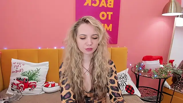 EvaMoran online show from 01/11/25, 08:11