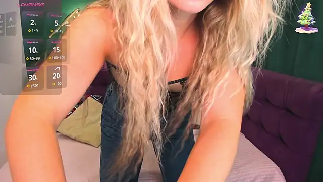 Snapshot of EvaMoran chatting on 07/17/26, 02:07 EvaMoran online show from 07/17/26, 02:07