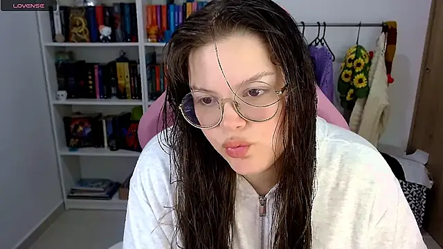 Gabiwaifu online show from 11/23/25, 03:39