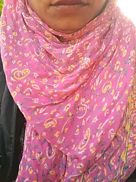 Priya Bong online show from 11/24/25, 03:06