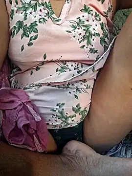 Priya Bong online show from 03/08/26, 02:04