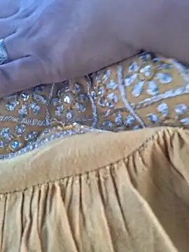 Priya Bong online show from 04/15/26, 02:40