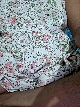 Snapshot of Priya_Bong chatting on 06/19/26, 12:26 Priya Bong online show from 06/19/26, 12:26