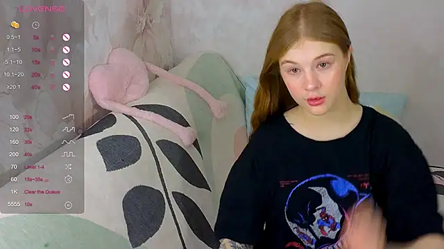 TrissMerigold9 online show from 11/27/25, 08:33