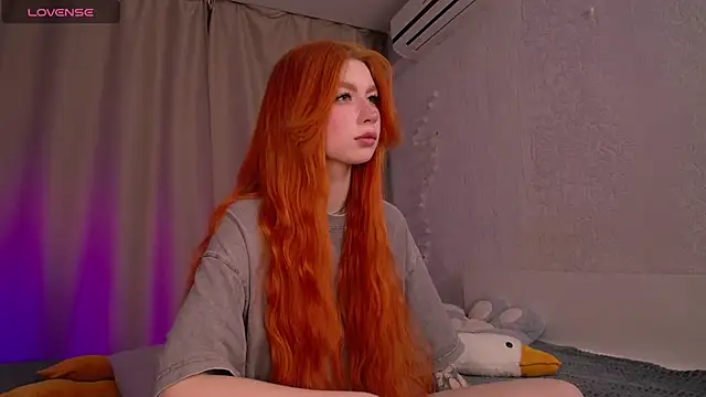 Snapshot of Evaa_Moonn_ chatting on 03/11/25, 02:43 Evaa Moonn  online show from 03/11/25, 02:43